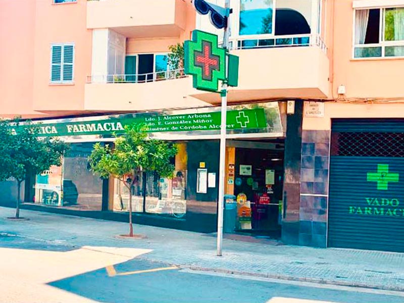 Farmacia González-Alcover-Giménez de Córdoba fachada